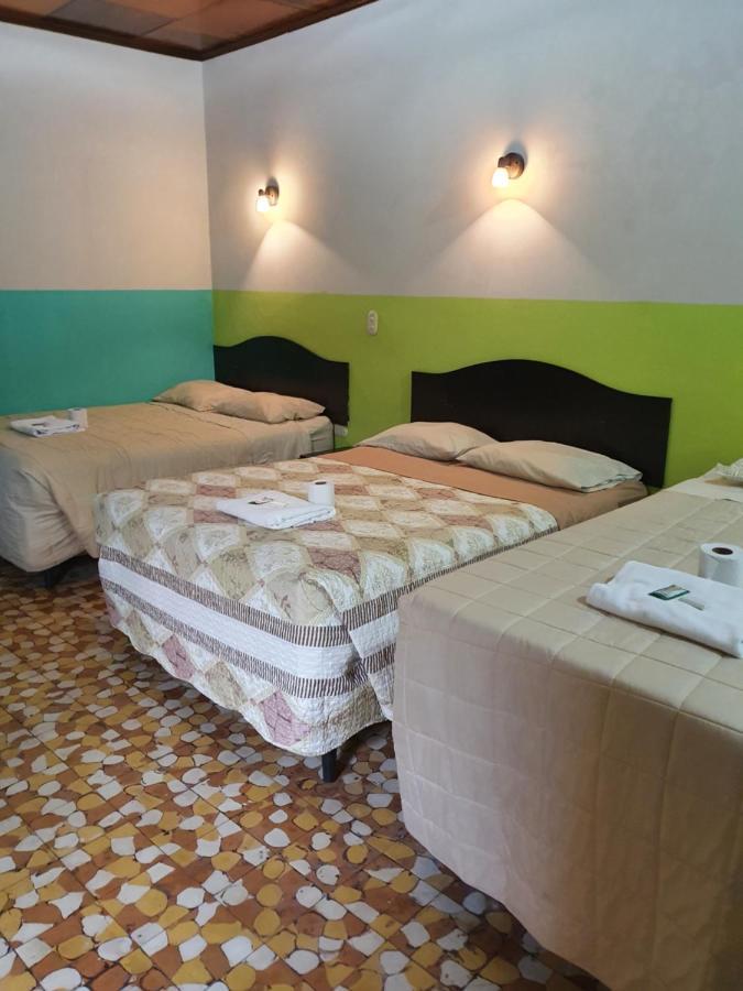 Hotel Kasa Kamelot Central Quetzaltenango Kültér fotó